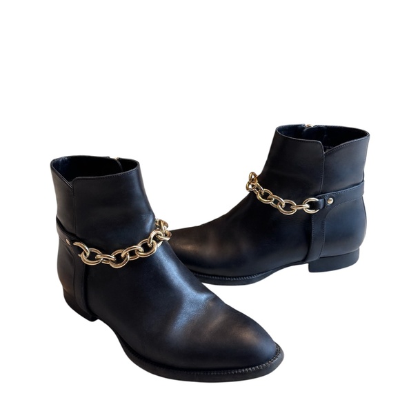 Size 7 Burberry Leather Ankle Boots Black with Chain, everyday wear - Picture 4 of 6